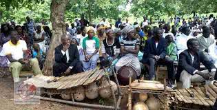 Funérailles traditionnelles dans une communauté fon