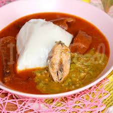 Akassa avec sauce tomate