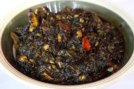 Sauce de feuilles de manioc