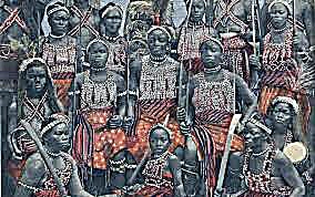 Fresque représentant les Amazones du Dahomey