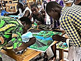 Atelier de peinture avec des jeunes au Bénin