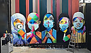 Personnages de religions différentes dans une fresque de Kobra